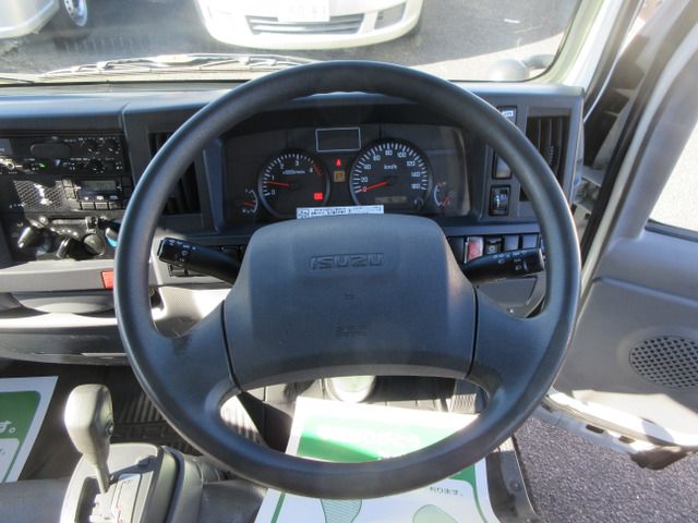 ISUZU  2015 Image 31