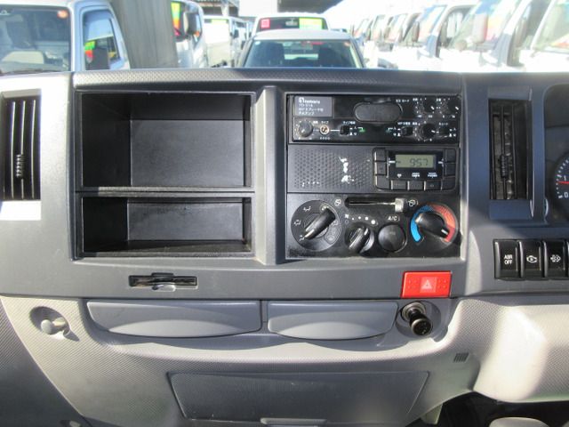 ISUZU  2015 Image 31