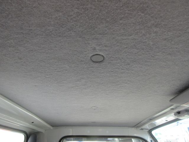 ISUZU  2015 Image 31