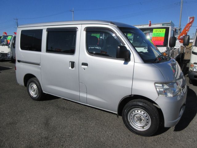 TOYOTA LITEACE VAN 2WD 2018 Image 31