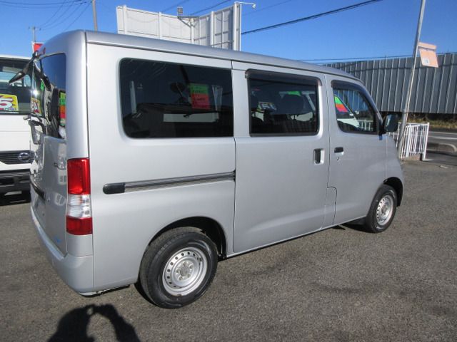 TOYOTA LITEACE VAN 2WD 2018 Image 31