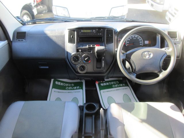 TOYOTA LITEACE VAN 2WD 2018 Image 31