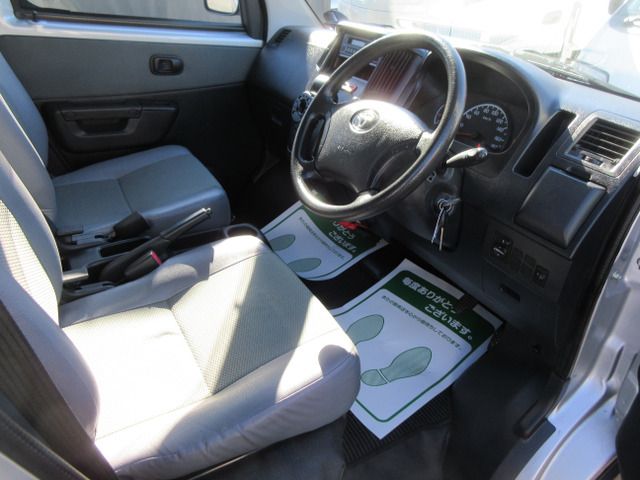 TOYOTA LITEACE VAN 2WD 2018 Image 31