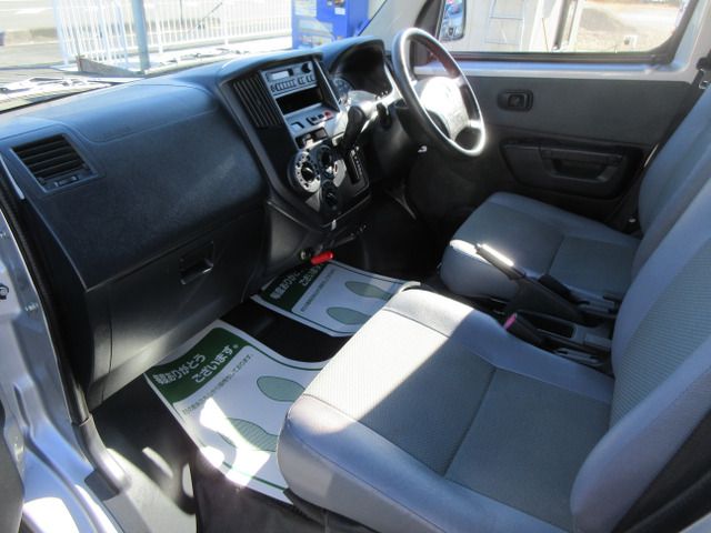 TOYOTA LITEACE VAN 2WD 2018 Image 31