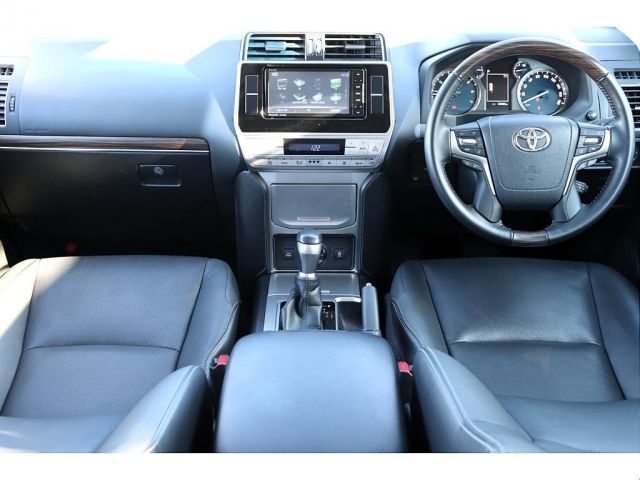 TOYOTA LANDCRUISER PRADO 2023 Image 31