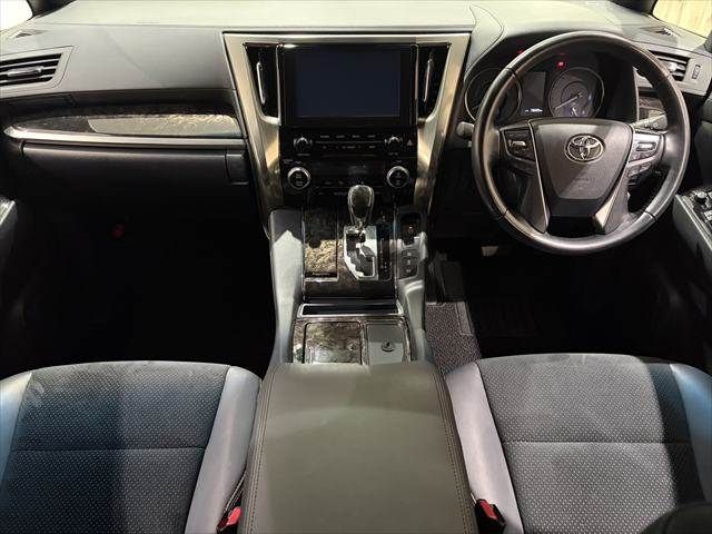 TOYOTA ALPHARD HYBRID 4WD 2021 Image 31