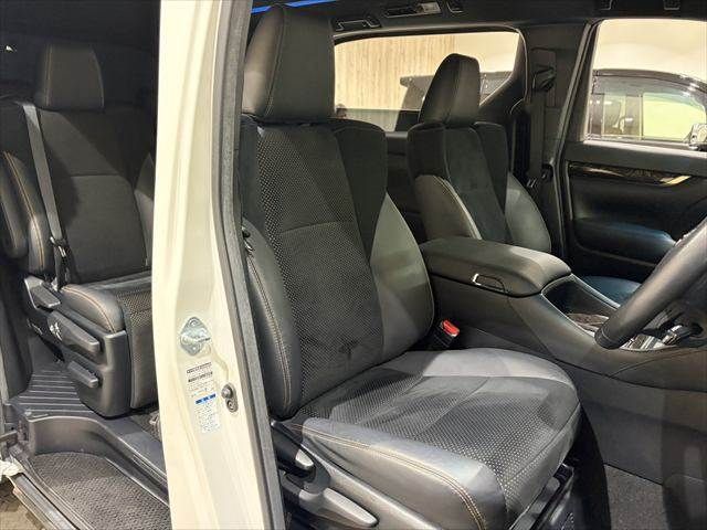 TOYOTA ALPHARD HYBRID 4WD 2021 Image 31