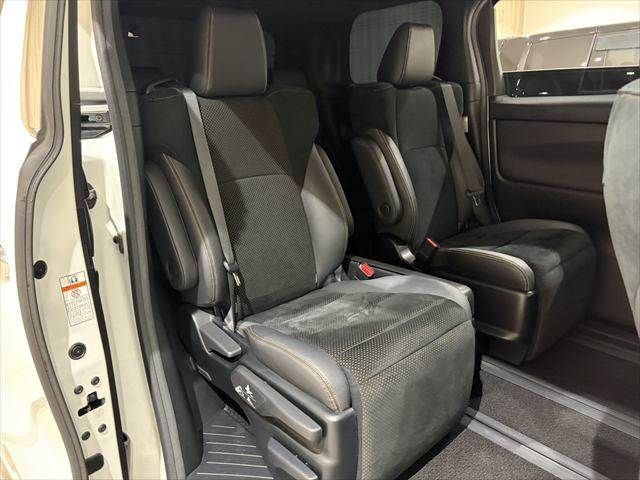 TOYOTA ALPHARD HYBRID 4WD 2021 Image 31