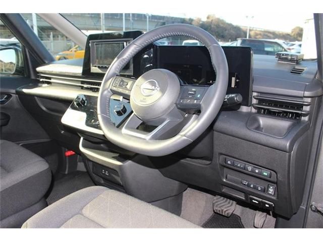 NISSAN SERENA  WG 2023 Image 31