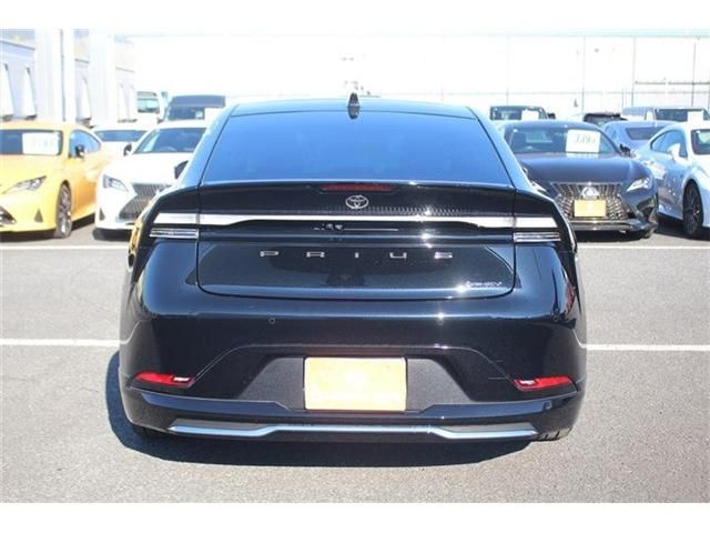 TOYOTA PRIUS PHV 2023 Image 31