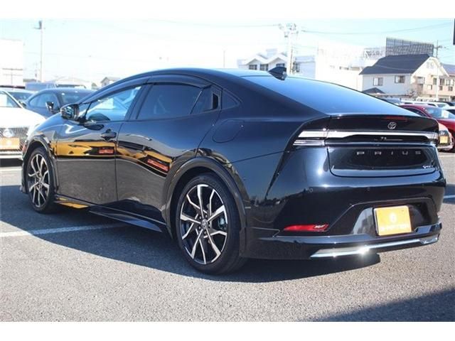 TOYOTA PRIUS PHV 2023 Image 31