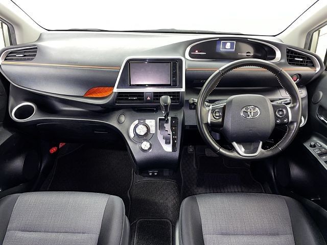 TOYOTA SIENTA 2018 Image 31