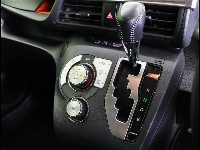 TOYOTA SIENTA HYBRID 2021 Image 31