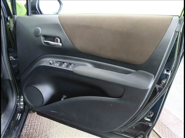 TOYOTA SIENTA HYBRID 2021 Image 31