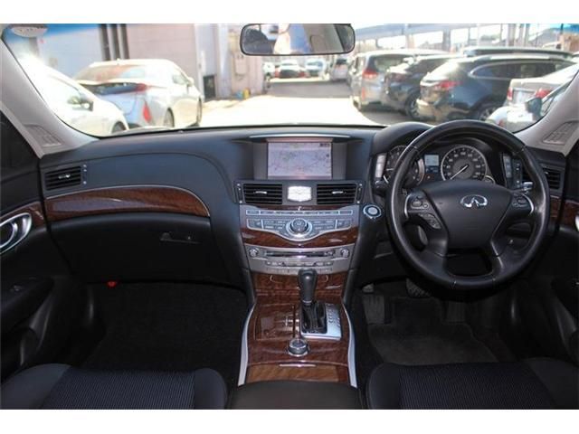 NISSAN FUGA HYBRID 2017 Image 31