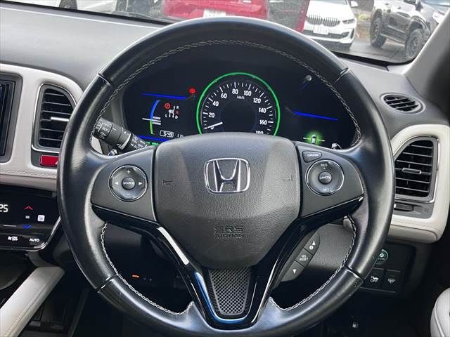HONDA VEZEL HYBRID 2015 Image 31