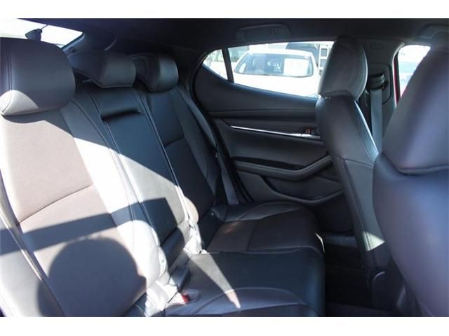 MAZDA 3 FASTBACK 2020 Image 31