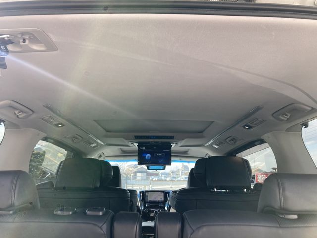 TOYOTA ALPHARD 2019 Image 31