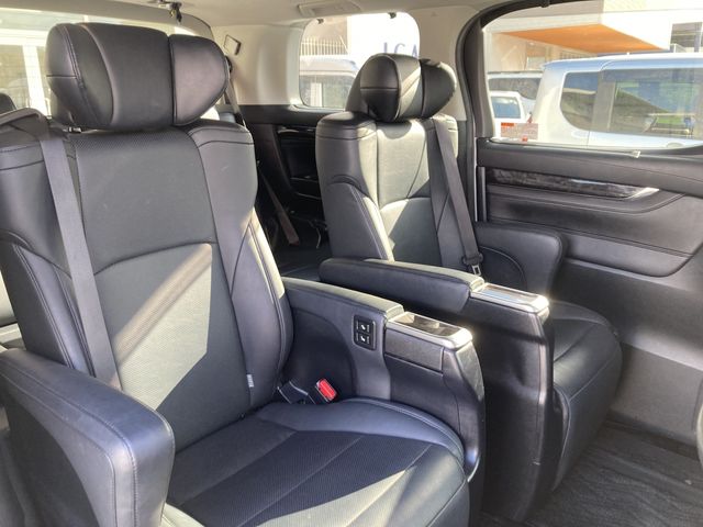 TOYOTA ALPHARD 2019 Image 31