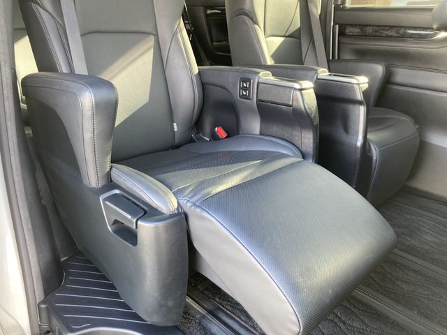 TOYOTA ALPHARD 2019 Image 31