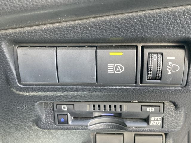 TOYOTA COROLLA CROSS HYBRID 2022 Image 31