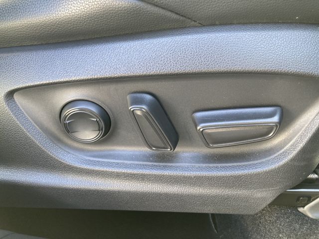 TOYOTA COROLLA CROSS HYBRID 2022 Image 31