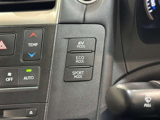 TOYOTA LEXUS HS250H 2015 Image 31