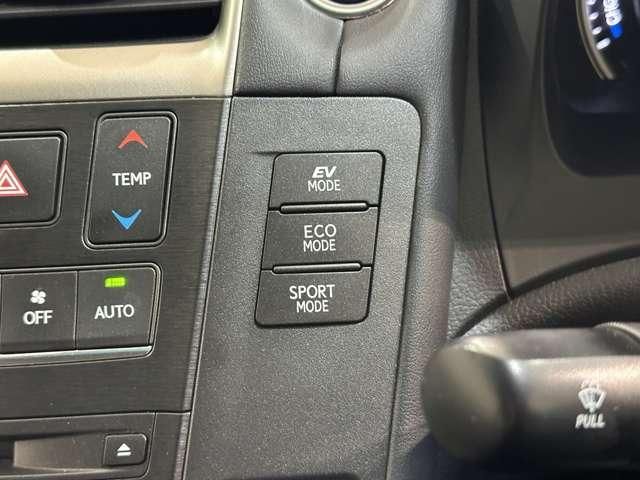 TOYOTA LEXUS HS250H 2015 Image 31