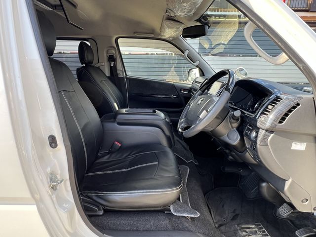 TOYOTA HIACE WAGON 2016 Image 31