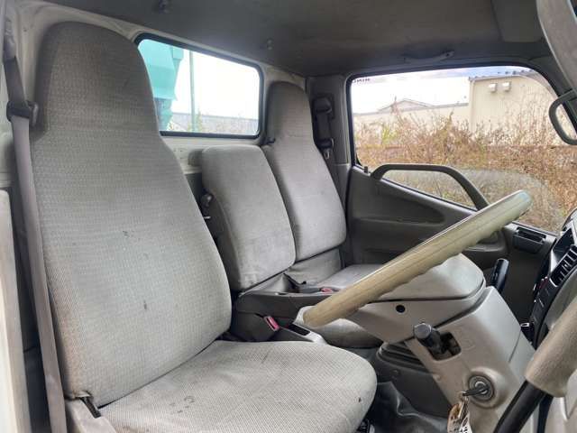 HINO DUTRO 2007 Image 31