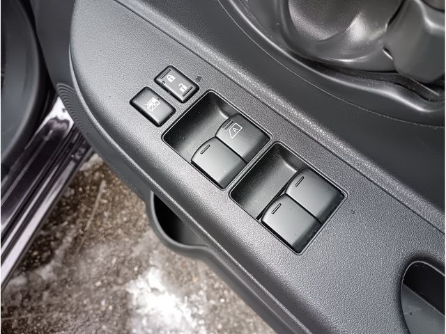 NISSAN MARCH  4WD 2013 Image 31