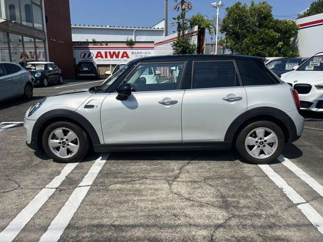 BMW MINI COOPER 5DOOR 2019 Image 31