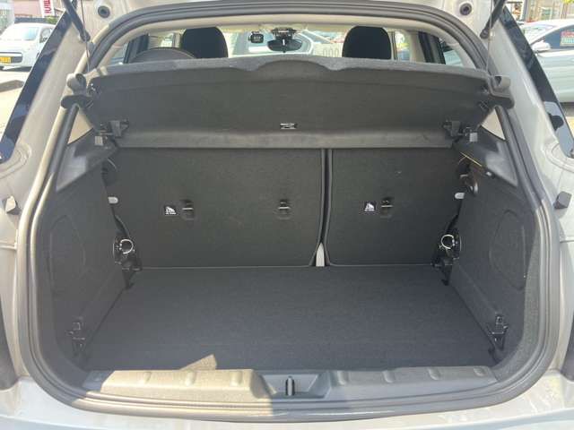 BMW MINI COOPER 5DOOR 2019 Image 31