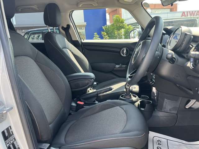 BMW MINI COOPER 5DOOR 2019 Image 31