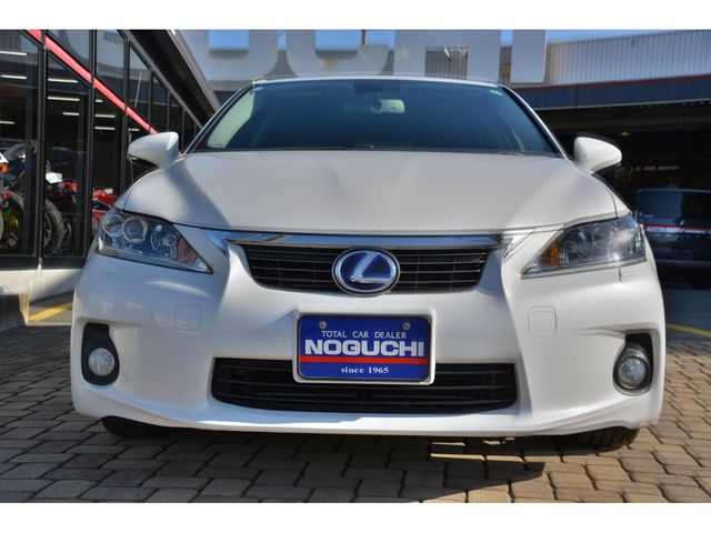 TOYOTA LEXUS CT200H 2011 Image 31