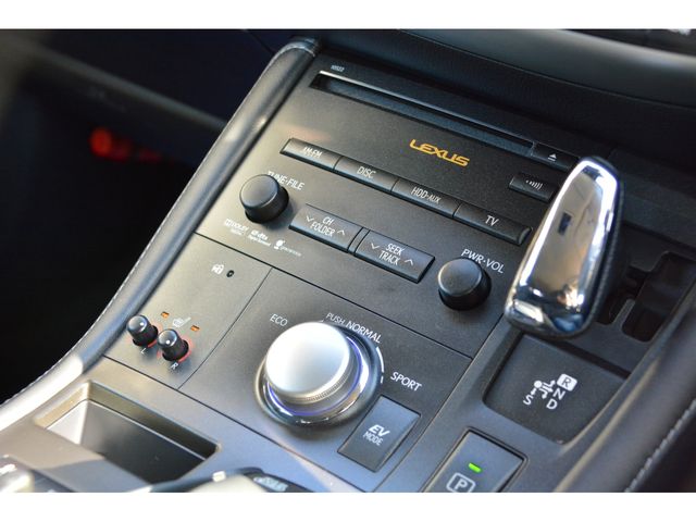 TOYOTA LEXUS CT200H 2011 Image 31