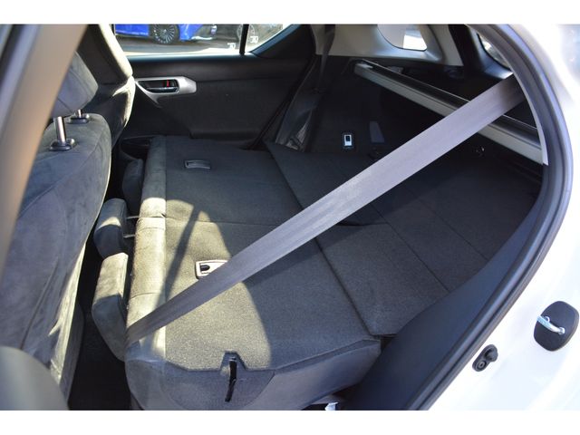 TOYOTA LEXUS CT200H 2011 Image 31