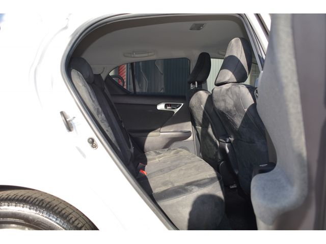 TOYOTA LEXUS CT200H 2011 Image 31