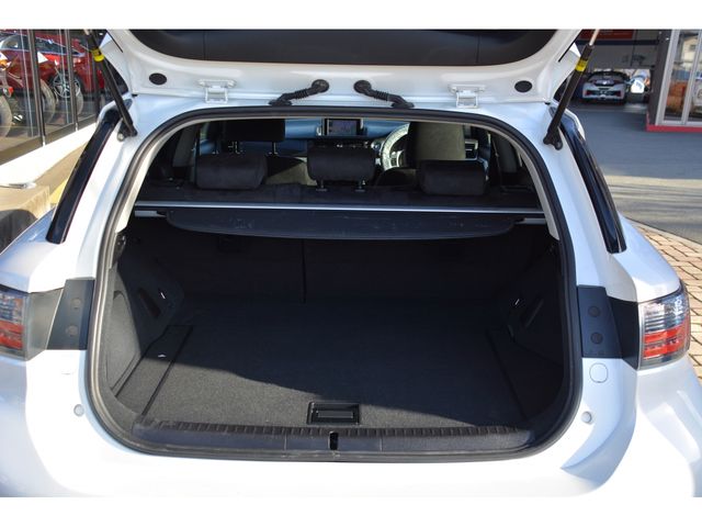 TOYOTA LEXUS CT200H 2011 Image 31