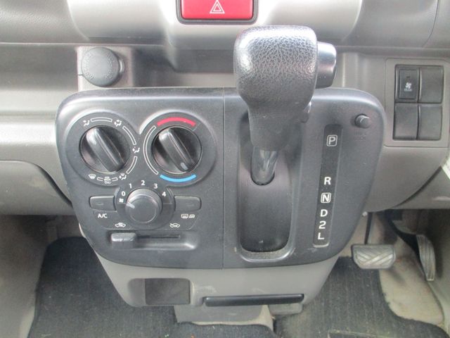 SUZUKI EVERY VAN 4WD 2020 Image 31