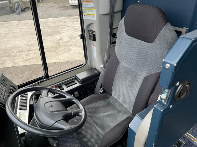 MITSUBISHI FUSOU AERO ACE 2011 Image 31