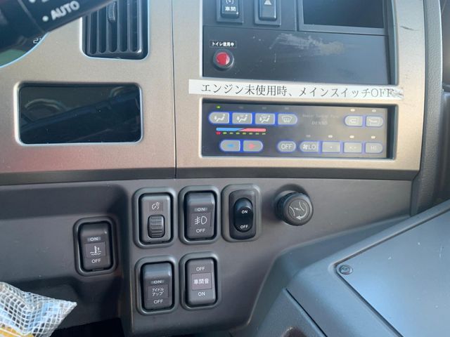 ISUZU GALA 2012 Image 31