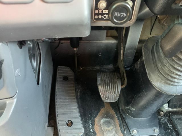 ISUZU GALA 2012 Image 31