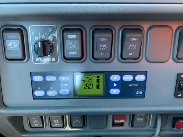 ISUZU GALA 2012 Image 31