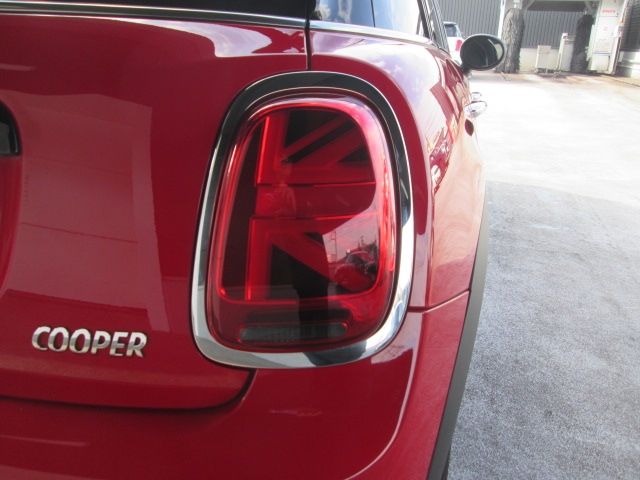 BMW MINI COOPER 5DOOR 2022 Image 31