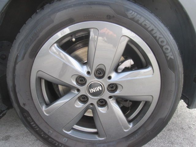 BMW MINI COOPER 5DOOR 2022 Image 31