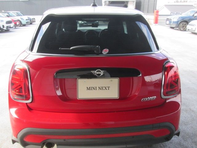 BMW MINI COOPER 5DOOR 2022 Image 31