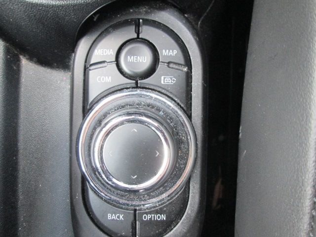 BMW MINI COOPER 5DOOR 2022 Image 31