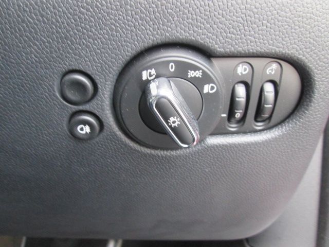 BMW MINI COOPER 5DOOR 2022 Image 31