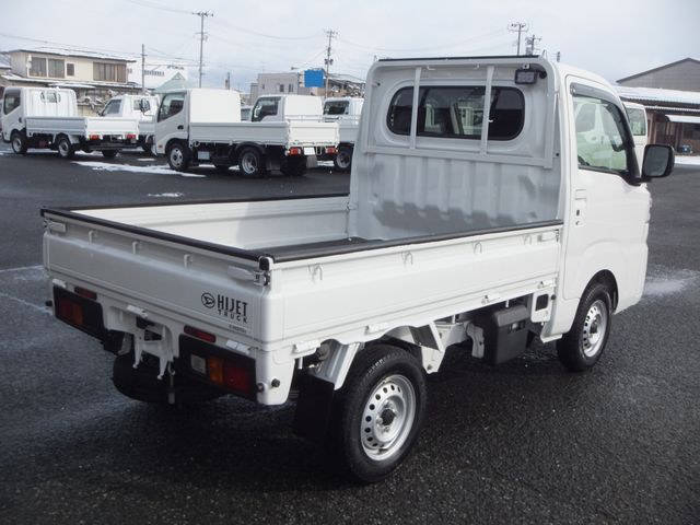 DAIHATSU HIJET TRUCK 4WD 2022 Image 31
